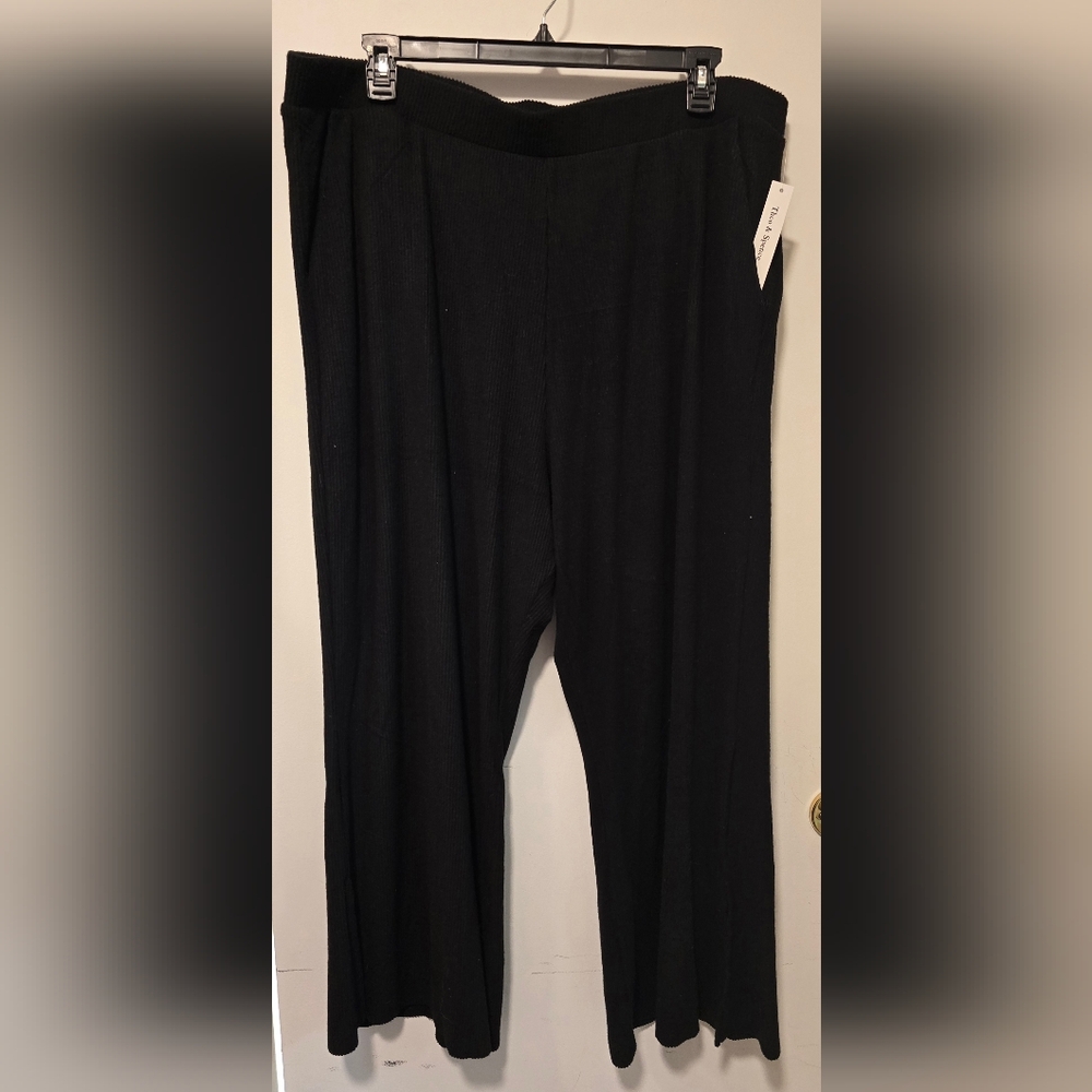 Theo & Spence 2x Black Wide Leg Ribbed Pants (L)